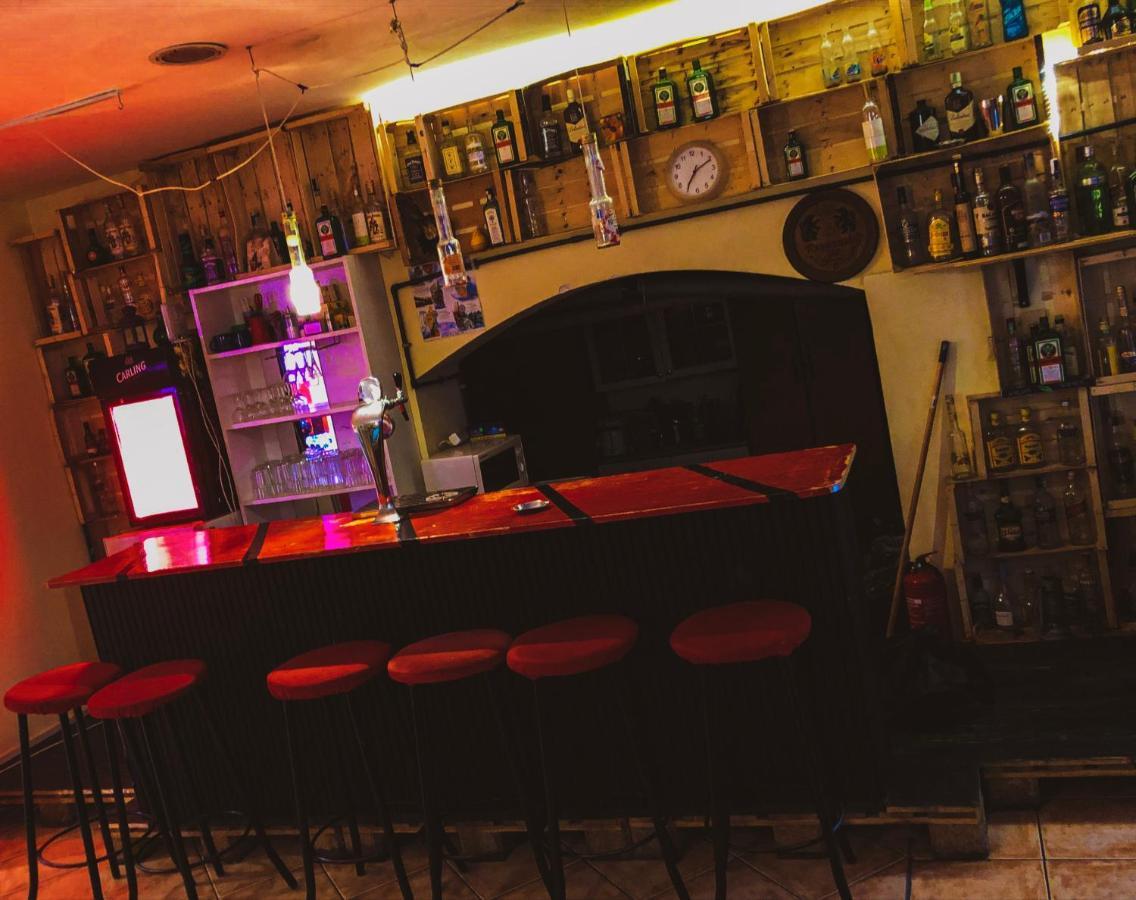 Whole Basement Former Pub3 For Bachelor / Bachelorette Party بودابست المظهر الخارجي الصورة
