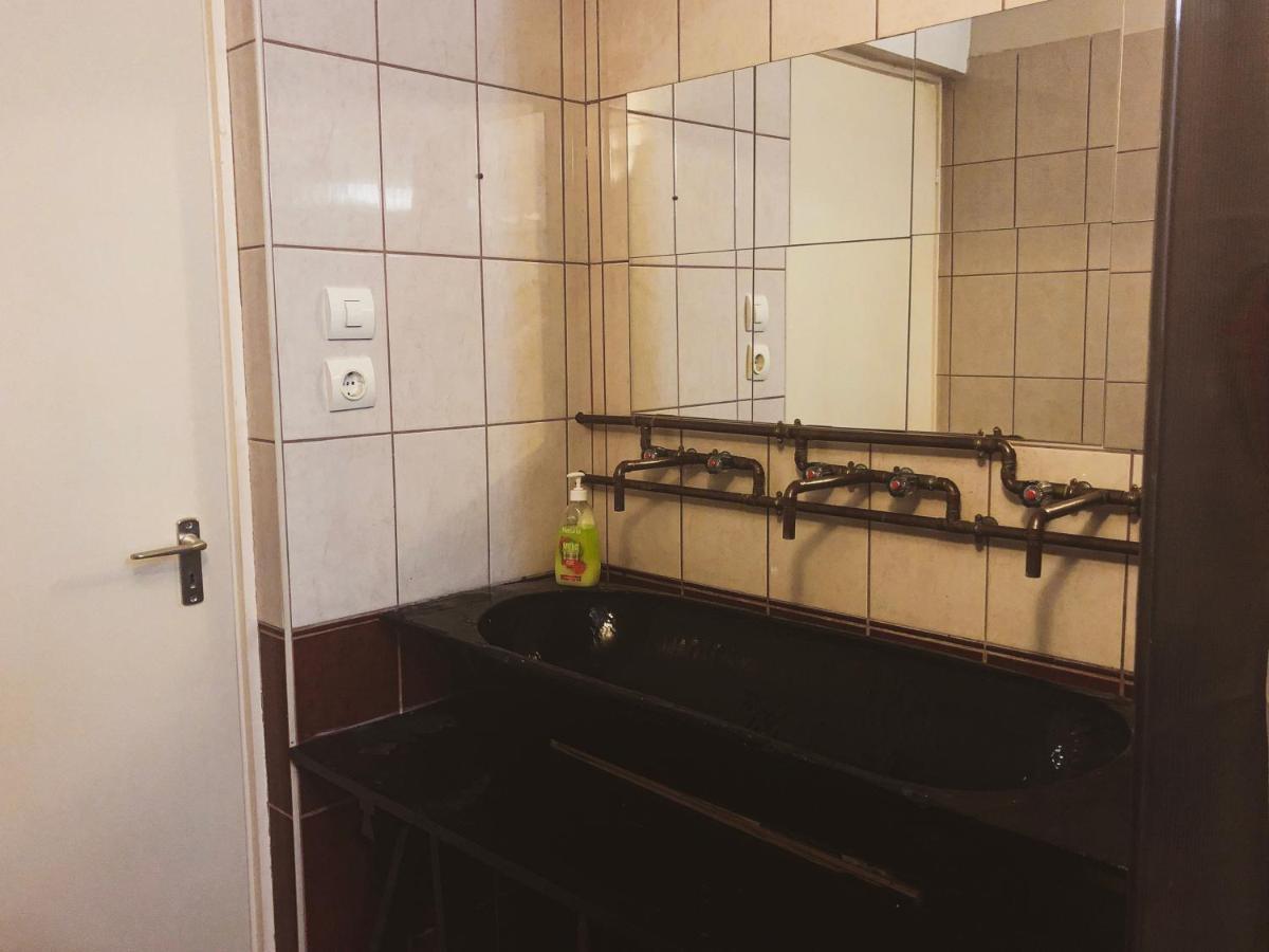 Whole Basement Former Pub3 For Bachelor / Bachelorette Party بودابست المظهر الخارجي الصورة