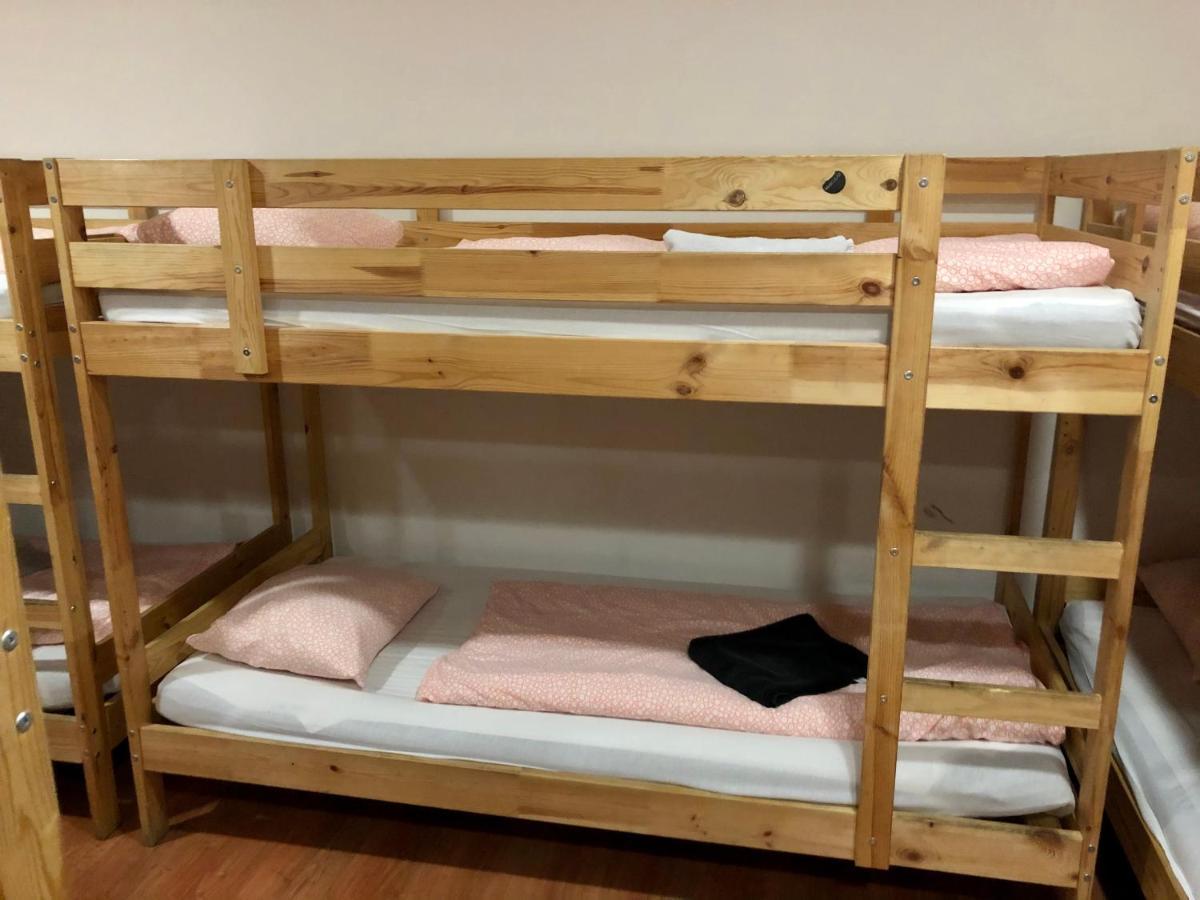 Whole Basement Former Pub3 For Bachelor / Bachelorette Party بودابست المظهر الخارجي الصورة