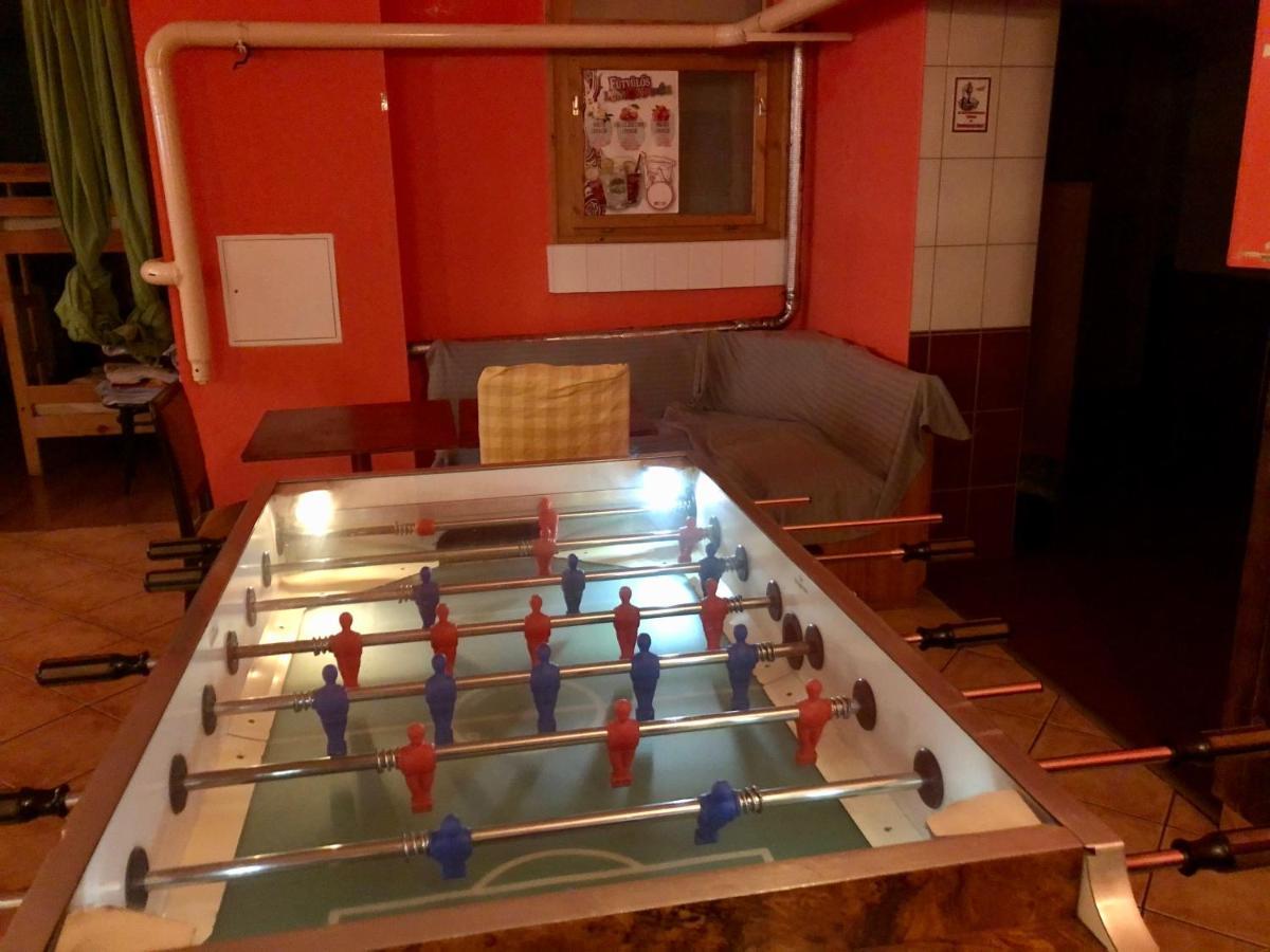 Whole Basement Former Pub3 For Bachelor / Bachelorette Party بودابست المظهر الخارجي الصورة